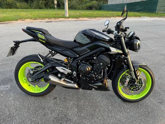 TRIUMPH STREET TRIPLE RS ABS TRIUMPH STREET TRIPLE RS ABS